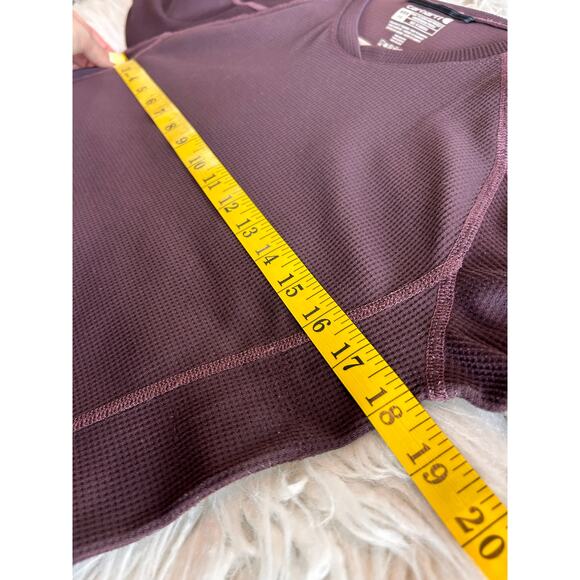 Carhartt Women's Base Force Tech Thermal‎ T-Shirt Top Pullover Brown Size Medium - Picture 9 of 10